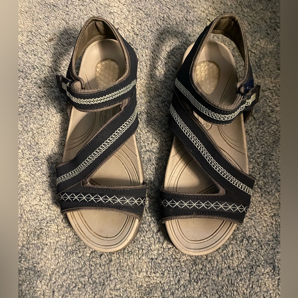 Dr. Scholl’s women’s Dynomite blue strappy gel sandals. Leather. Size 8.